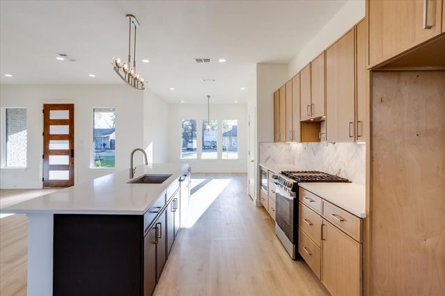 1507 Elk Creek Road, Dallas, TX 75253