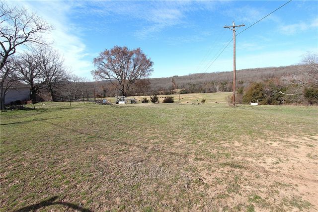 11201 Emma Road, Mountainburg, AR 72946