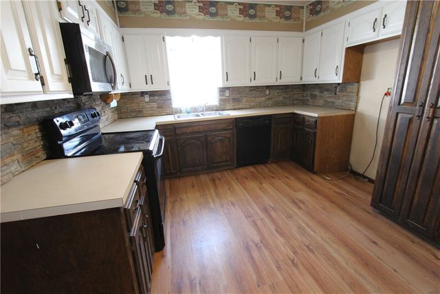 11201 Emma Road, Mountainburg, AR 72946