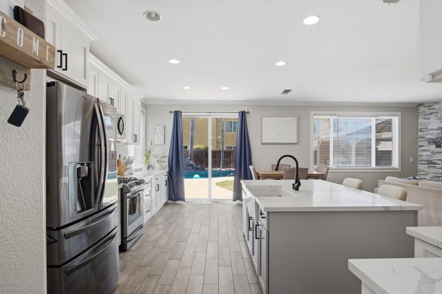10769 Sea Bright Ln, Stockton, CA 95209