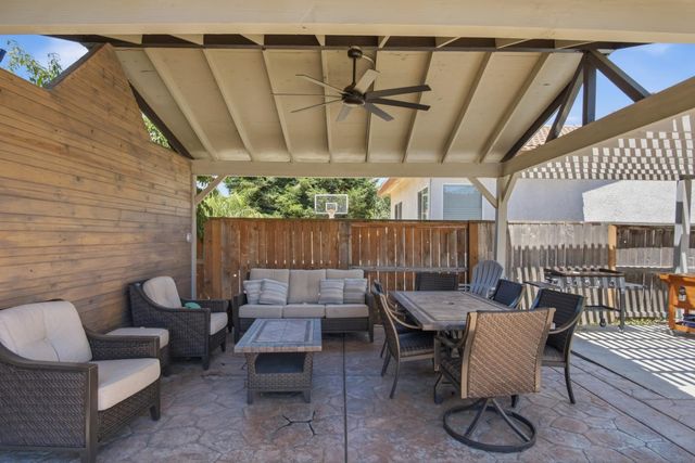 10769 Sea Bright Ln, Stockton, CA 95209