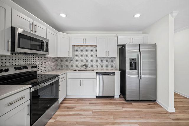 134 Cross Ln, Clarksville, TN 37040