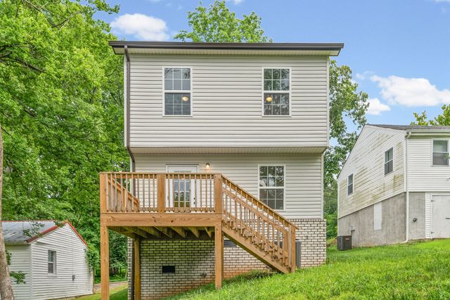 134 Cross Ln, Clarksville, TN 37040