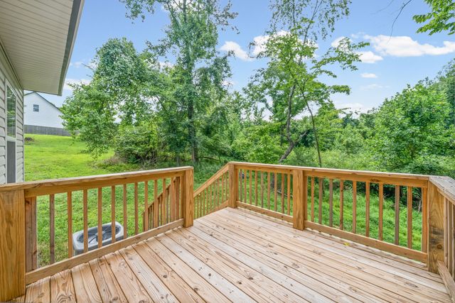 134 Cross Ln, Clarksville, TN 37040