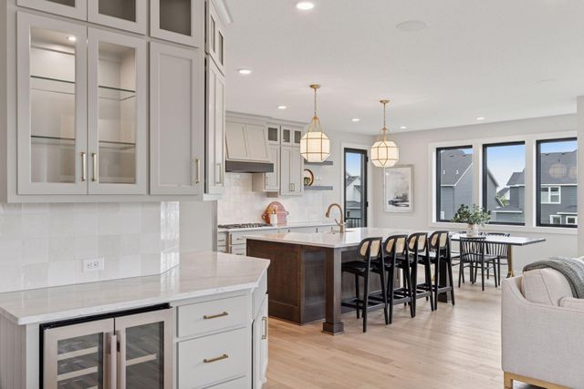 4167 Arbor Drive, Woodbury, MN 55129