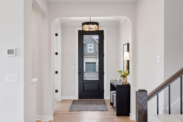 4167 Arbor Drive, Woodbury, MN 55129