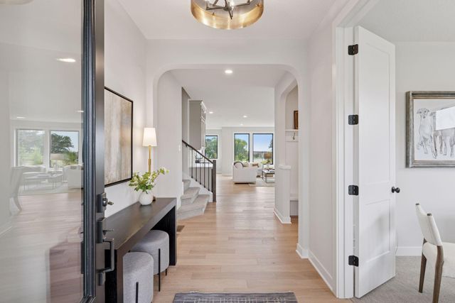 4167 Arbor Drive, Woodbury, MN 55129