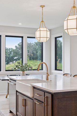 4167 Arbor Drive, Woodbury, MN 55129