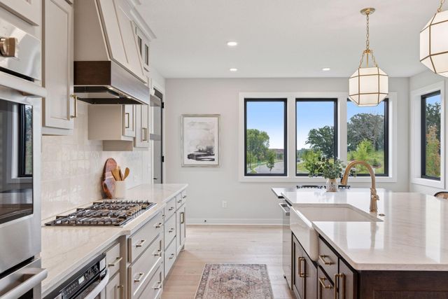 4167 Arbor Drive, Woodbury, MN 55129