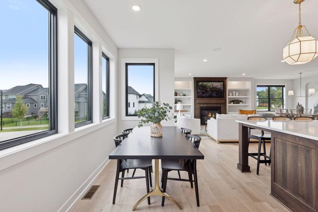 4167 Arbor Drive, Woodbury, MN 55129