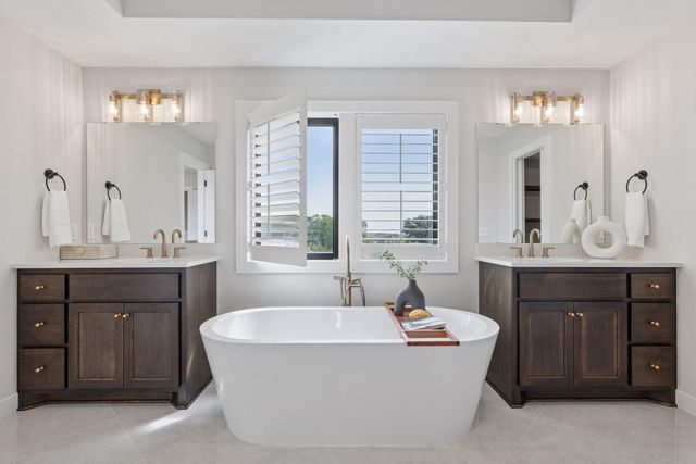 4167 Arbor Drive, Woodbury, MN 55129