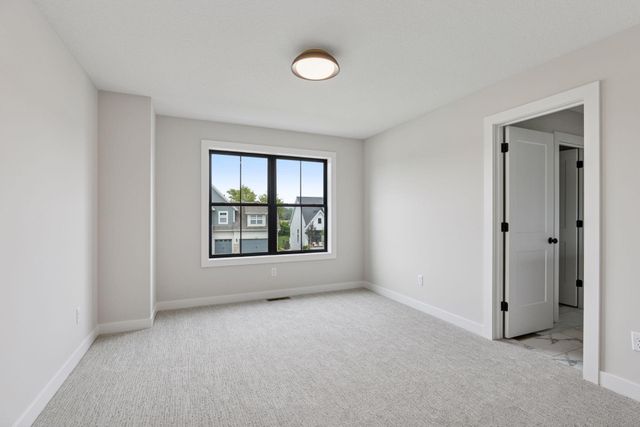 4167 Arbor Drive, Woodbury, MN 55129