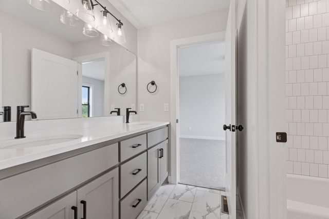 4167 Arbor Drive, Woodbury, MN 55129