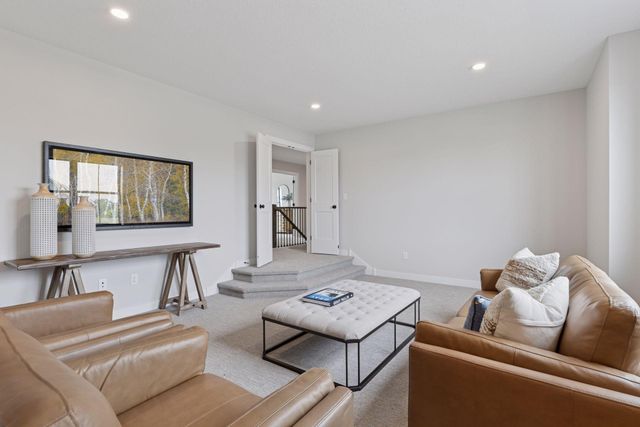 4167 Arbor Drive, Woodbury, MN 55129