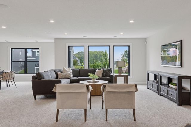 4167 Arbor Drive, Woodbury, MN 55129