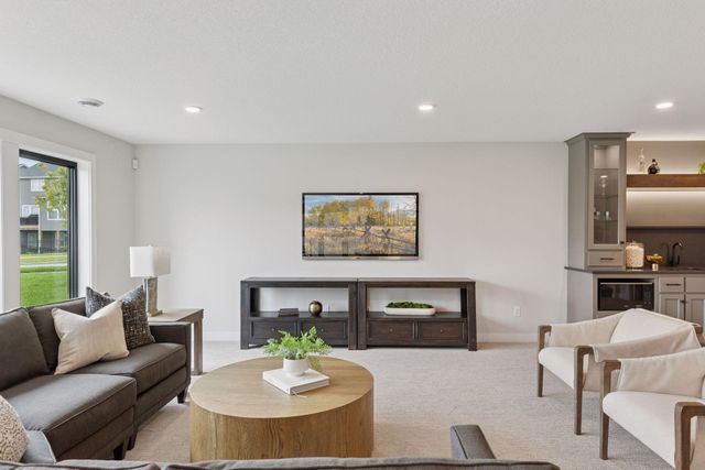 4167 Arbor Drive, Woodbury, MN 55129