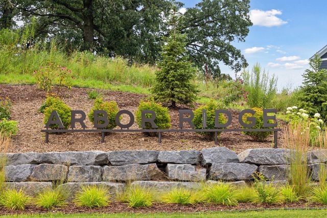 4167 Arbor Drive, Woodbury, MN 55129