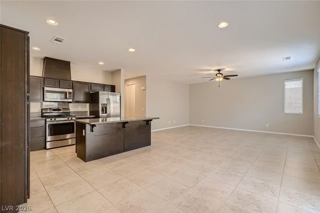 10646 Mount Blackburn Avenue, Las Vegas, NV 89166