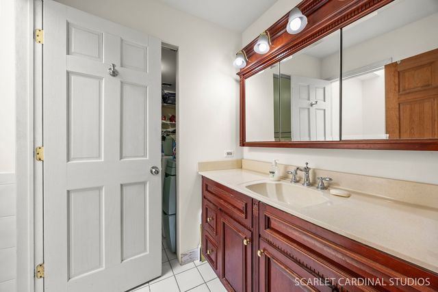 710 N Kenilworth Avenue, Glen Ellyn, IL 60137