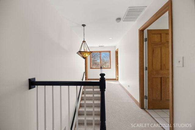 710 N Kenilworth Avenue, Glen Ellyn, IL 60137