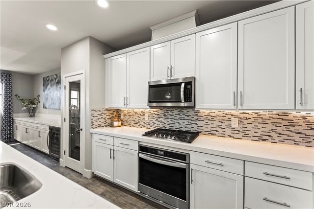 180 Petaluma Valley Drive, Las Vegas, NV 89138