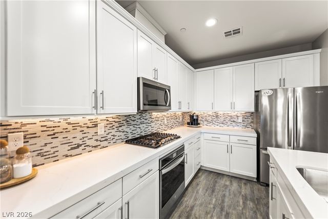 180 Petaluma Valley Drive, Las Vegas, NV 89138