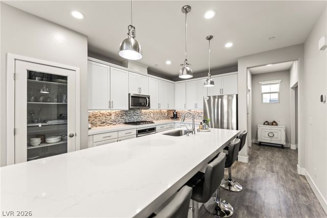 180 Petaluma Valley Drive, Las Vegas, NV 89138