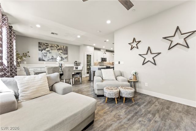180 Petaluma Valley Drive, Las Vegas, NV 89138