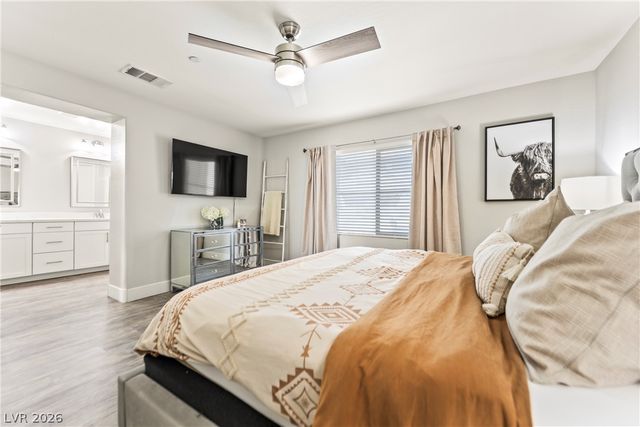 180 Petaluma Valley Drive, Las Vegas, NV 89138