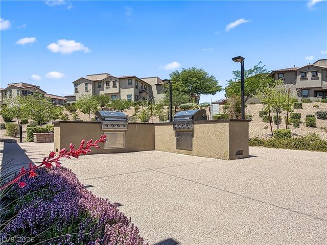 180 Petaluma Valley Drive, Las Vegas, NV 89138