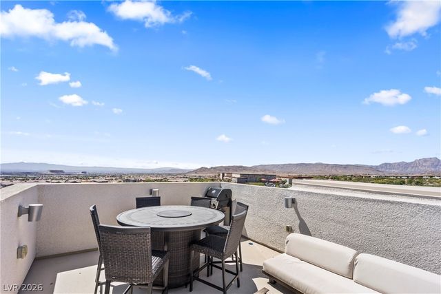 180 Petaluma Valley Drive, Las Vegas, NV 89138