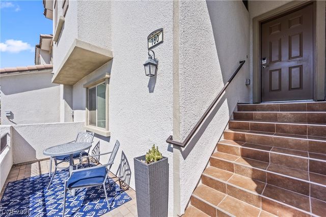 180 Petaluma Valley Drive, Las Vegas, NV 89138
