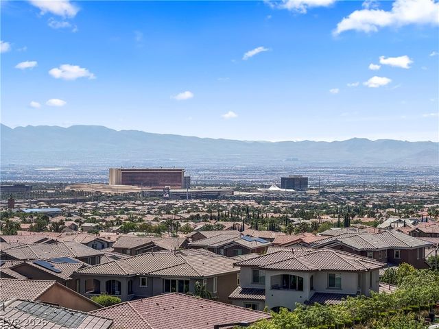 180 Petaluma Valley Drive, Las Vegas, NV 89138