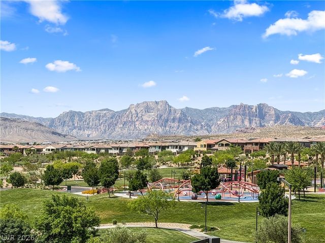 180 Petaluma Valley Drive, Las Vegas, NV 89138