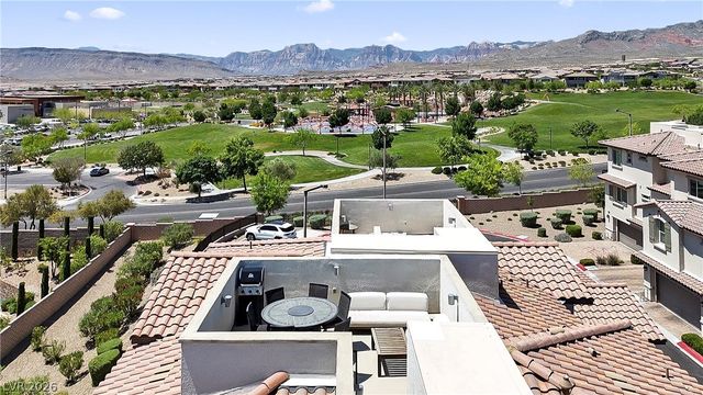 180 Petaluma Valley Drive, Las Vegas, NV 89138