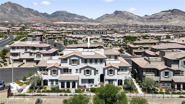 180 Petaluma Valley Drive, Las Vegas, NV 89138