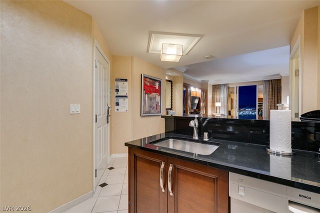 145 East HARMON Avenue 2102, Las Vegas, NV 89109