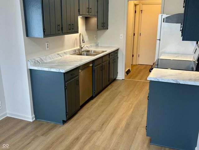 616-618 Hillcrest Circle, Seymour, IN 47274