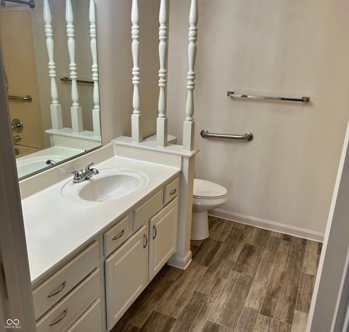 616-618 Hillcrest Circle, Seymour, IN 47274