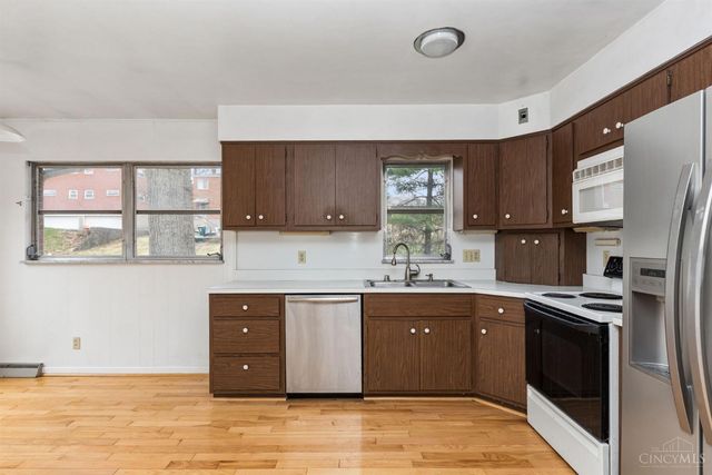 2951 Blue Haven Terrace, Cincinnati, OH 45238