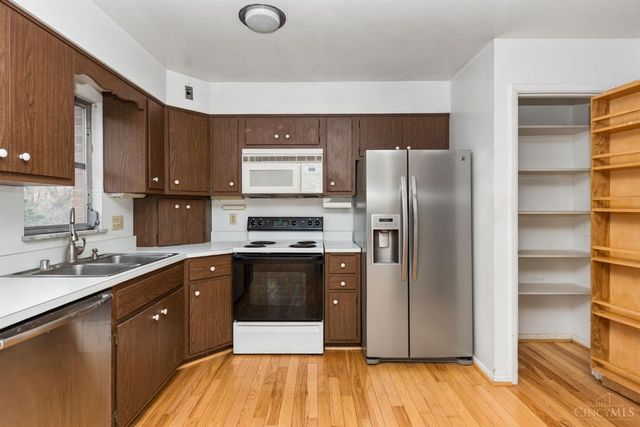 2951 Blue Haven Terrace, Cincinnati, OH 45238