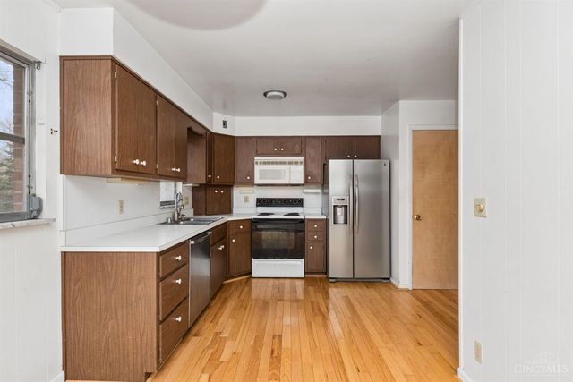 2951 Blue Haven Terrace, Cincinnati, OH 45238