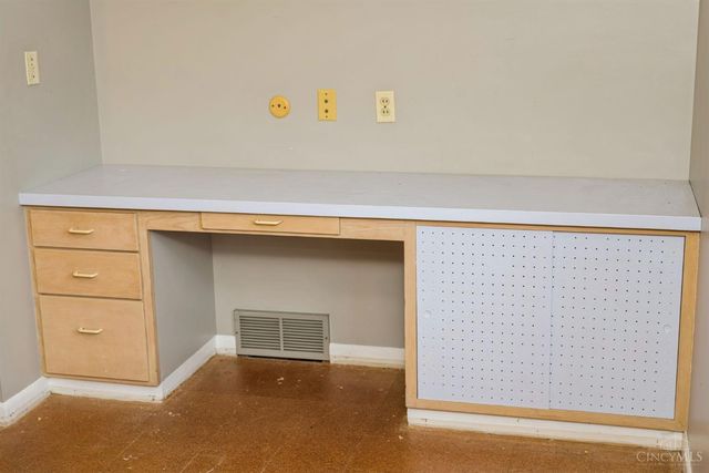 2951 Blue Haven Terrace, Cincinnati, OH 45238