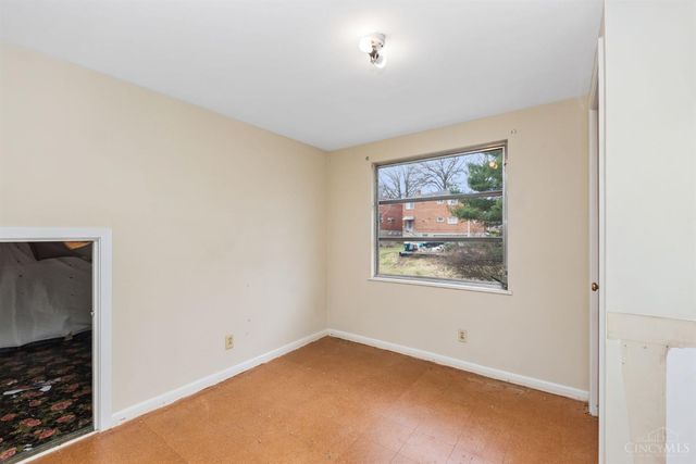 2951 Blue Haven Terrace, Cincinnati, OH 45238