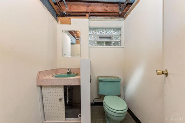 2951 Blue Haven Terrace, Cincinnati, OH 45238