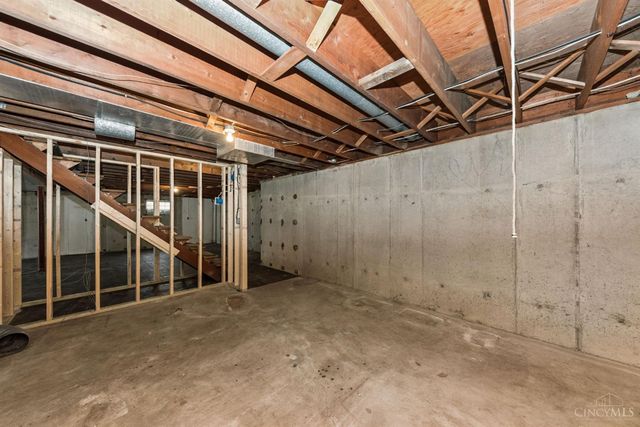 2951 Blue Haven Terrace, Cincinnati, OH 45238