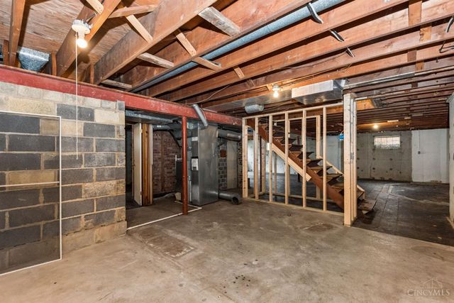 2951 Blue Haven Terrace, Cincinnati, OH 45238