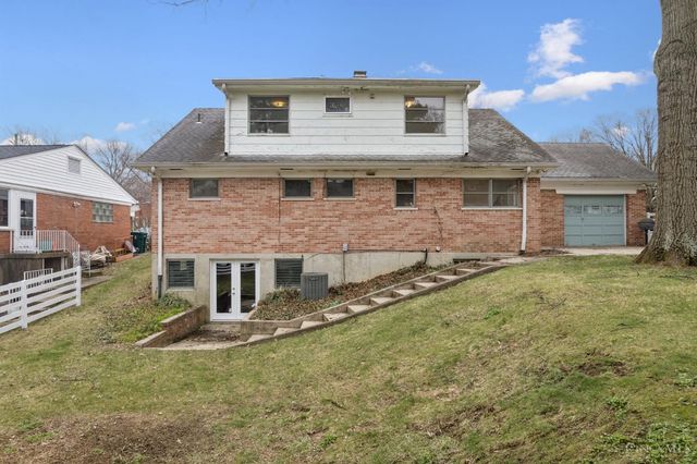 2951 Blue Haven Terrace, Cincinnati, OH 45238