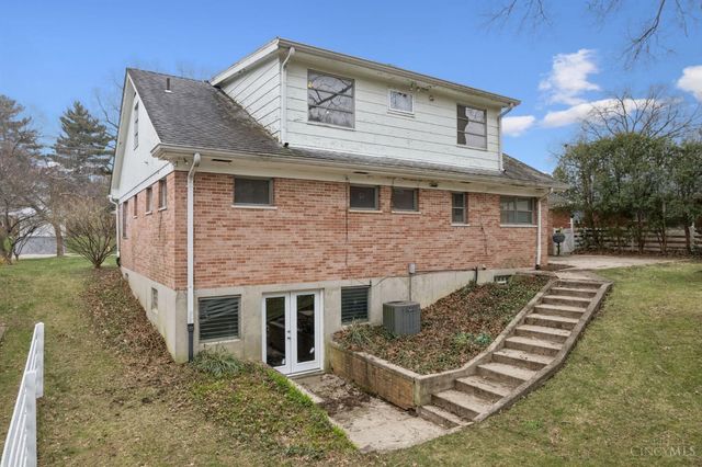 2951 Blue Haven Terrace, Cincinnati, OH 45238