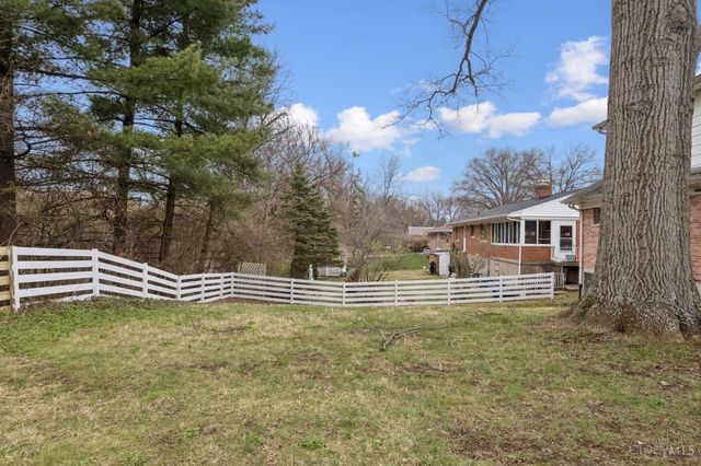 2951 Blue Haven Terrace, Cincinnati, OH 45238